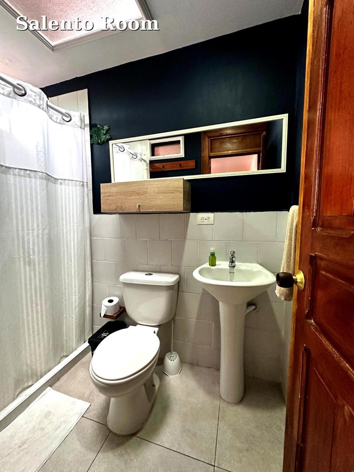 סאלנטו Hostal El Quinde מראה חיצוני תמונה