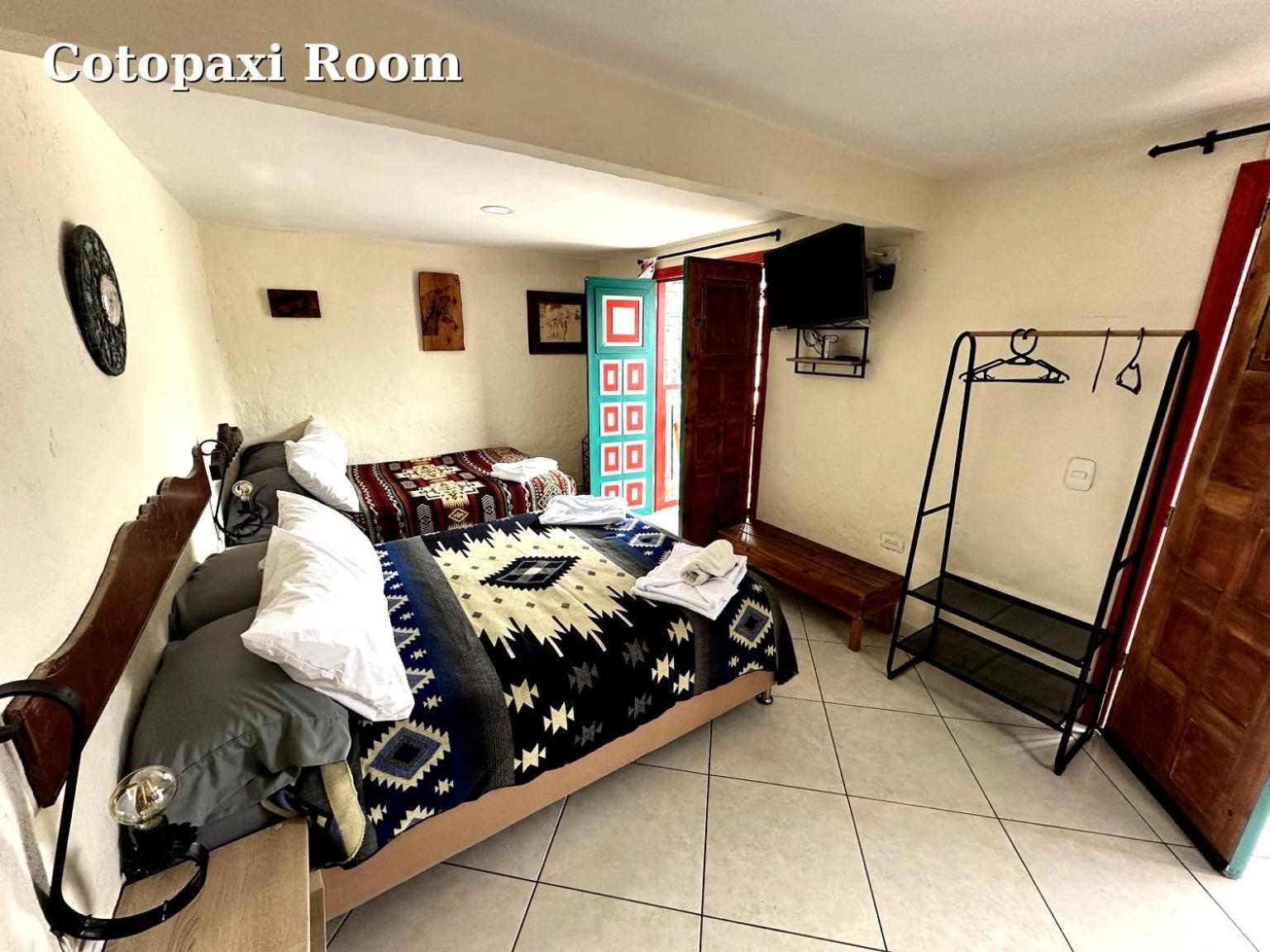 סאלנטו Hostal El Quinde מראה חיצוני תמונה