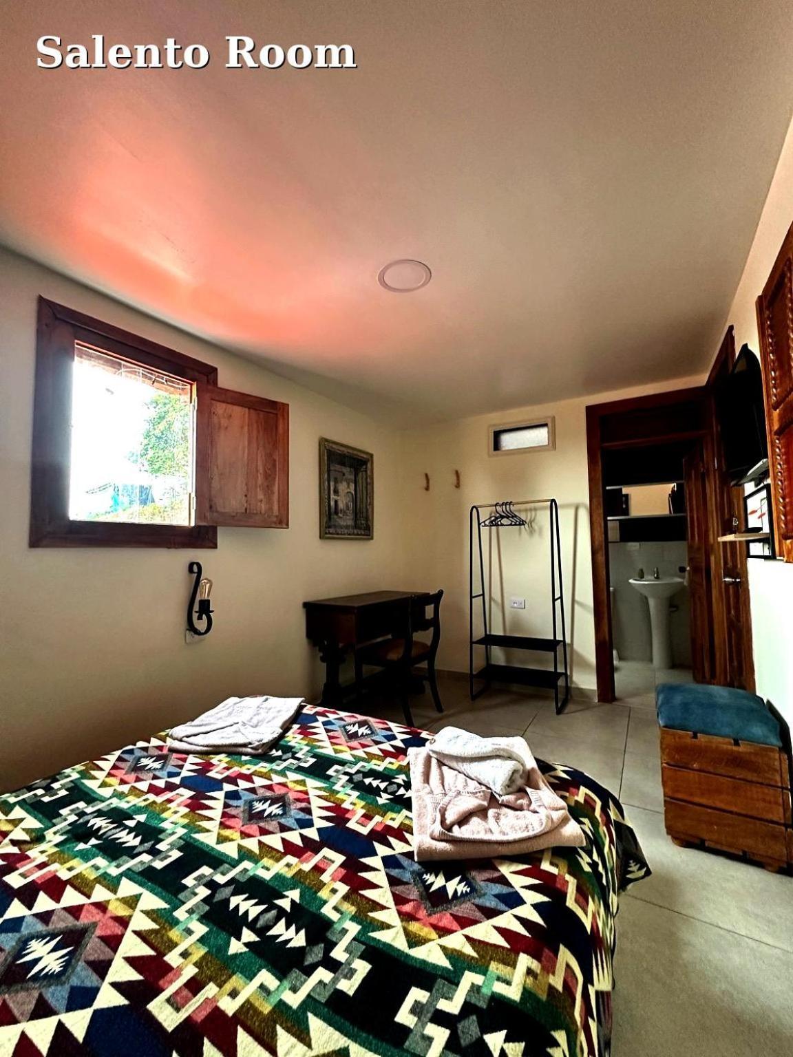 סאלנטו Hostal El Quinde מראה חיצוני תמונה