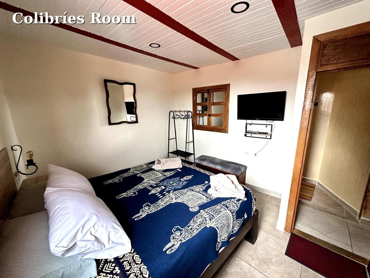 סאלנטו Hostal El Quinde מראה חיצוני תמונה